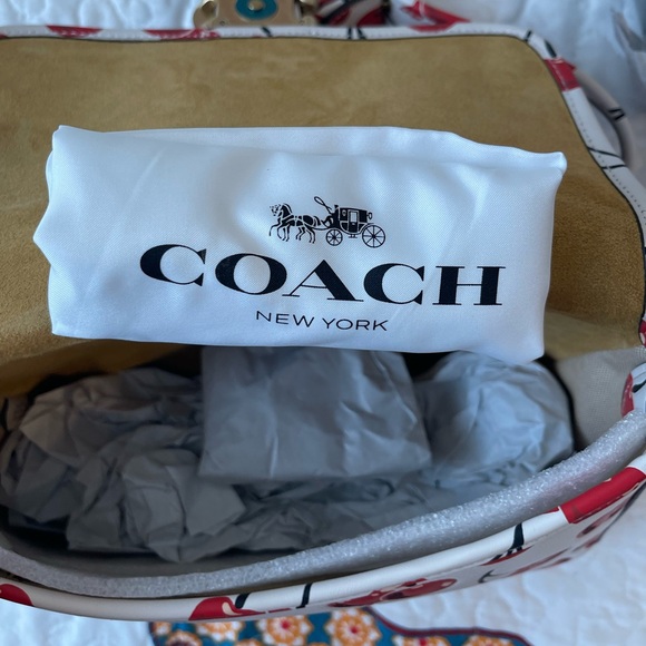 Coach soft tabby shoulder bag NWT - Picture 7 of 15